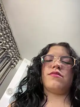 angela cortes  online show from March 6, 2025, 3:13 am