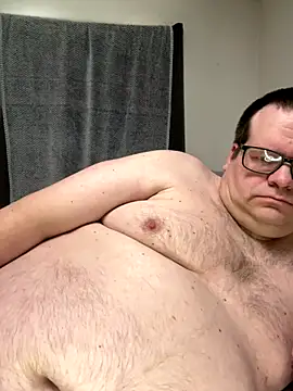 Snapshot of treatbobnicer chatting on December 17, 2025, 4:02 pm treatbobnicer online show from December 17, 2025, 4:02 pm