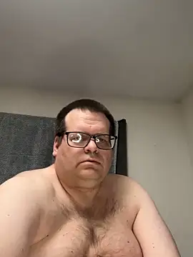 Snapshot of treatbobnicer chatting on December 22, 2025, 10:40 pm treatbobnicer online show from December 22, 2025, 10:40 pm