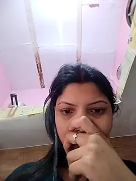 Snapshot of Hotty-Divya chatting on March 24, 2026, 6:07 am Hotty-Divya online show from March 24, 2026, 6:07 am