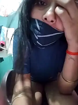 Snapshot of Hotty-Divya chatting on March 30, 2026, 2:45 am Hotty-Divya online show from March 30, 2026, 2:45 am