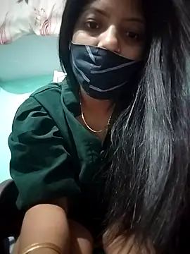 Snapshot of Hotty-Divya chatting on April 1, 2026, 2:34 am Hotty-Divya online show from April 1, 2026, 2:34 am