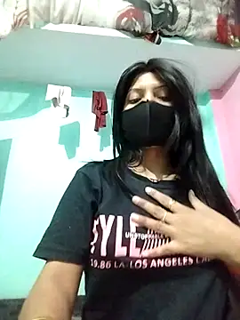 Snapshot of Hotty-Divya chatting on April 16, 2026, 8:59 am Hotty-Divya online show from April 16, 2026, 8:59 am