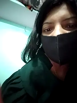 Snapshot of Hotty-Divya chatting on April 24, 2026, 3:20 am Hotty-Divya online show from April 24, 2026, 3:20 am