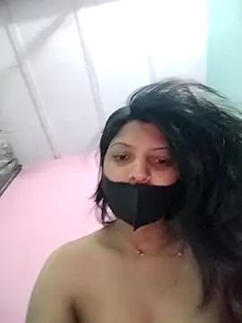 Snapshot of Hotty-Divya chatting on April 27, 2026, 2:42 am Hotty-Divya online show from April 27, 2026, 2:42 am