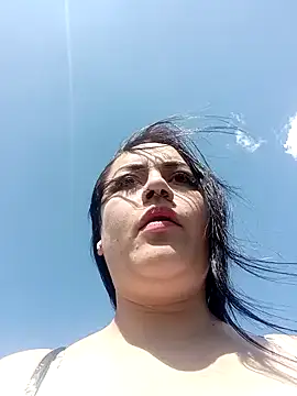 Lesly 10- online show from January 18, 2025, 7:15 pm