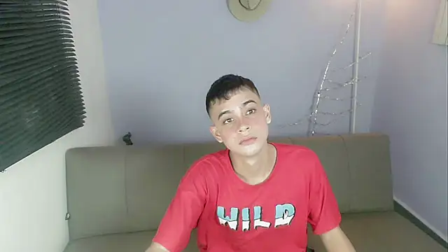 zacariasss  online show from October 16, 2025, 3:18 am