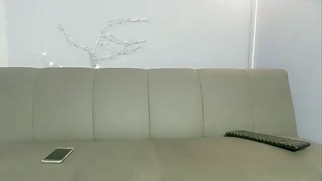 zacariasss  online show from October 25, 2025, 2:19 am