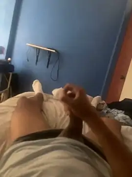 lucca07112 online show from February 5, 2025, 3:20 pm