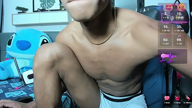 Snapshot of Ryan_Vergon chatting on February 13, 2026, 2:35 pm Ryan Vergon online show from February 13, 2026, 2:35 pm