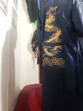 yezz3011 online show from January 4, 2025, 4:55 am