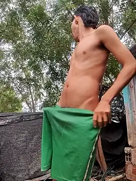 Valentinacuc online show from February 8, 2026, 11:46 am