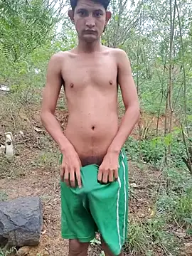 Valentinacuc online show from March 31, 2026, 11:43 am