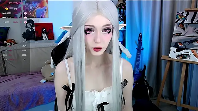 Snapshot of _Sparkland_ chatting on October 19, 2025, 9:04 pm Sparkland online show from October 19, 2025, 9:04 pm