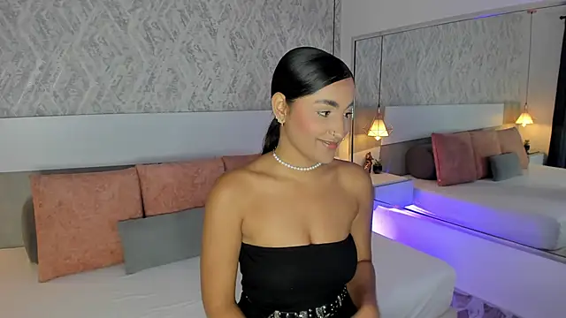 AishaPeyton online show from March 6, 2025, 3:24 pm