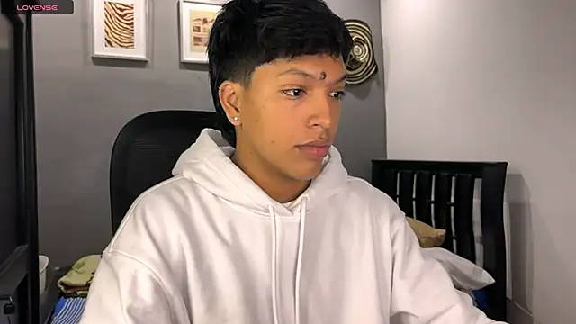 Snapshot of Xander_bonnet1 chatting on January 29, 2025, 12:56 pm Xander bonnet1 online show from January 29, 2025, 12:56 pm