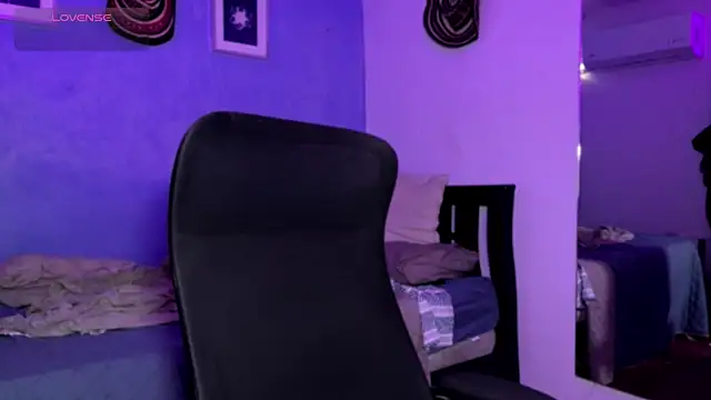 Snapshot of Xander_bonnet1 chatting on November 27, 2025, 1:57 pm Xander bonnet1 online show from November 27, 2025, 1:57 pm