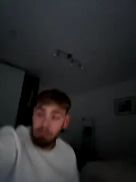 Snapshot of JuNIs_ chatting on September 8, 2025, 10:09 pm JuNIs online show from September 8, 2025, 10:09 pm