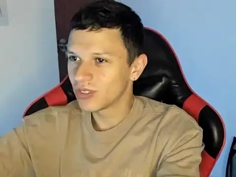 Snapshot of goodboy69l chatting on May 10, 2026, 3:06 pm goodboy69l online show from May 10, 2026, 3:06 pm