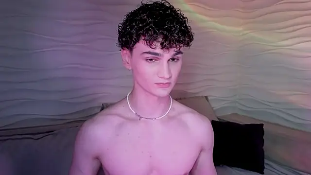 adam 21cm   online show from February 9, 2025, 5:11 pm