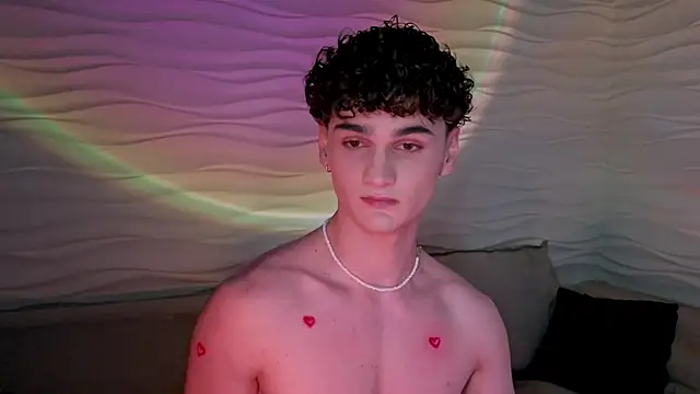 adam 21cm   online show from February 14, 2025, 4:41 pm