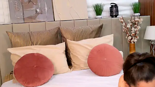 Snapshot of AvaLanne_ chatting on January 16, 2025, 7:31 pm AvaLanne online show from January 16, 2025, 7:31 pm