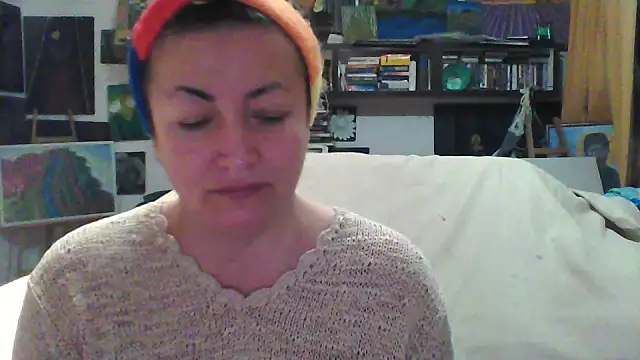 Snapshot of MariaAnaSunshine chatting on October 23, 2025, 4:12 am MariaAnaSunshine online show from October 23, 2025, 4:12 am