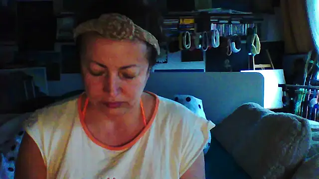 Snapshot of MariaAnaSunshine chatting on November 10, 2025, 7:29 am MariaAnaSunshine online show from November 10, 2025, 7:29 am