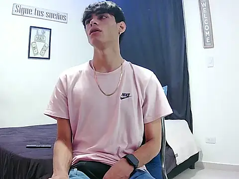 harrytomson 1 online show from November 19, 2025, 8:25 am