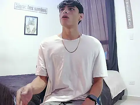 harrytomson 1 online show from November 26, 2025, 6:20 pm