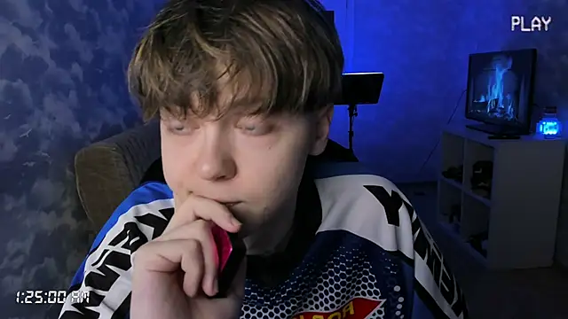 charonbaby1 online show from October 25, 2025, 10:26 pm