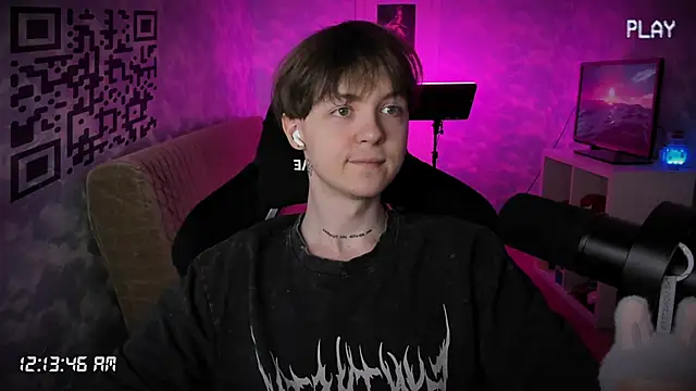 charonbaby1 online show from November 4, 2025, 9:14 pm