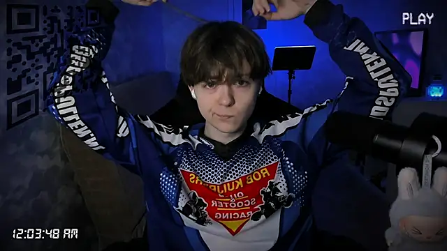 charonbaby1 online show from November 7, 2025, 9:04 pm