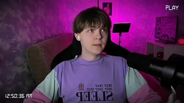 charonbaby1 online show from November 11, 2025, 9:48 pm