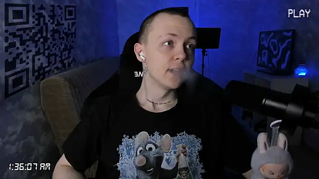 charonbaby1 online show from December 15, 2025, 10:36 pm