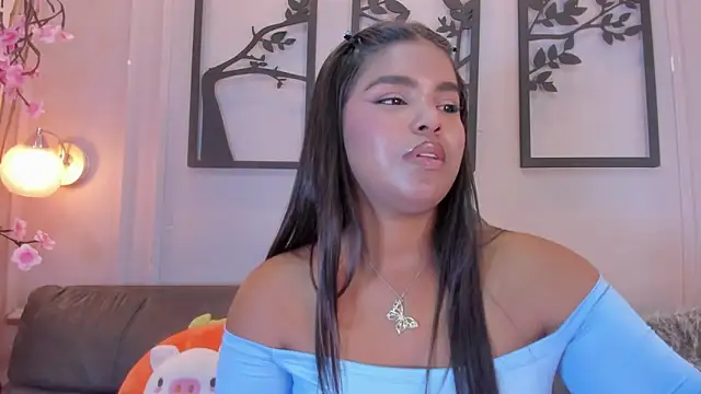 zoe roux21 online show from October 1, 2025, 3:12 am