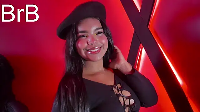 zoe roux21 online show from October 5, 2025, 10:07 pm