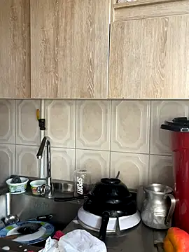 zoe roux21 online show from November 2, 2025, 7:27 pm