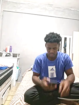 Percybr4561 online show from November 17, 2025, 11:16 am