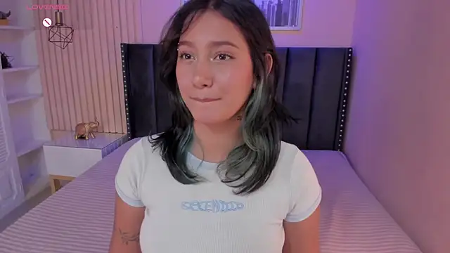 Snapshot of Yazmin_rouse chatting on February 19, 2025, 3:49 pm Yazmin rouse online show from February 19, 2025, 3:49 pm