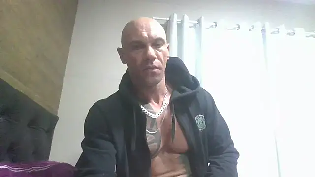 Snapshot of Arc8njoblack chatting on July 7, 2026, 5:10 am Arc8njoblack online show from July 7, 2026, 5:10 am