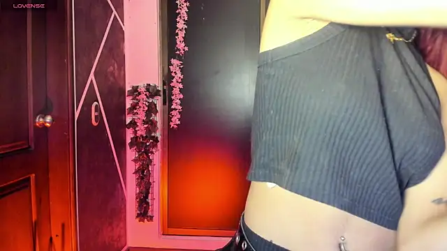 SexyNaf online show from November 13, 2025, 7:46 pm