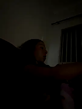 Snapshot of leelecarolinna chatting on January 7, 2026, 3:20 am leelecarolinna online show from January 7, 2026, 3:20 am