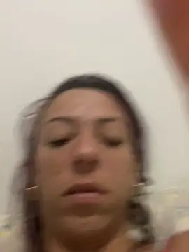 Snapshot of leelecarolinna chatting on February 16, 2026, 1:35 am leelecarolinna online show from February 16, 2026, 1:35 am