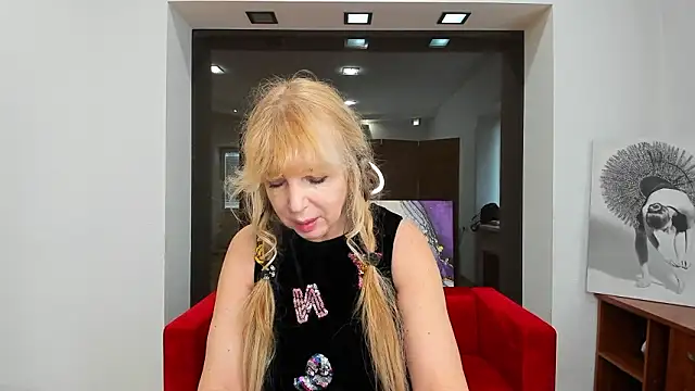 Anna Diax online show from February 24, 2026, 1:53 pm