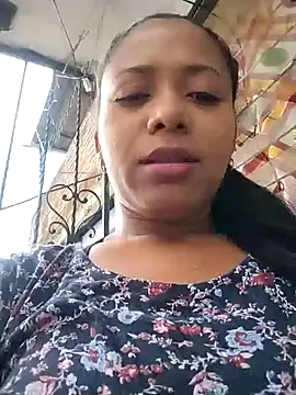 Snapshot of cindy_damm chatting on December 20, 2024, 10:32 pm cindy damm online show from December 20, 2024, 10:32 pm