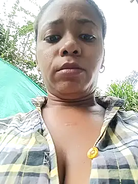 Snapshot of cindy_damm chatting on December 24, 2024, 8:38 pm cindy damm online show from December 24, 2024, 8:38 pm