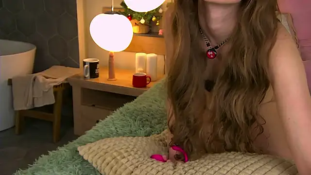 AshleyDouglas online show from December 30, 2024, 2:30 pm