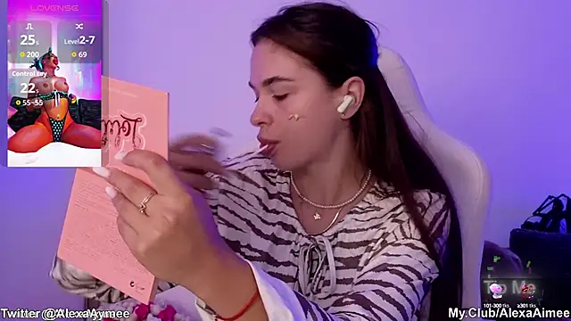 AlexaAimee online show from September 28, 2025, 1:11 am