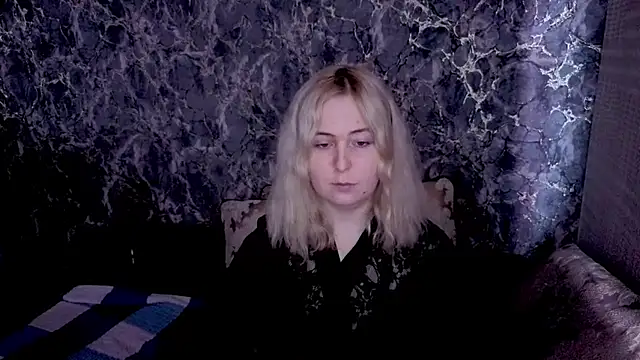 Snapshot of Kristy-Max chatting on March 31, 2026, 9:04 pm Kristy-Max online show from March 31, 2026, 9:04 pm